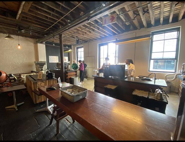 372M² RETAIL TO LET IN DE WATERKANT